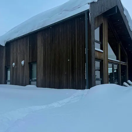 Modern With Mountain Views In Dom wakacyjny *