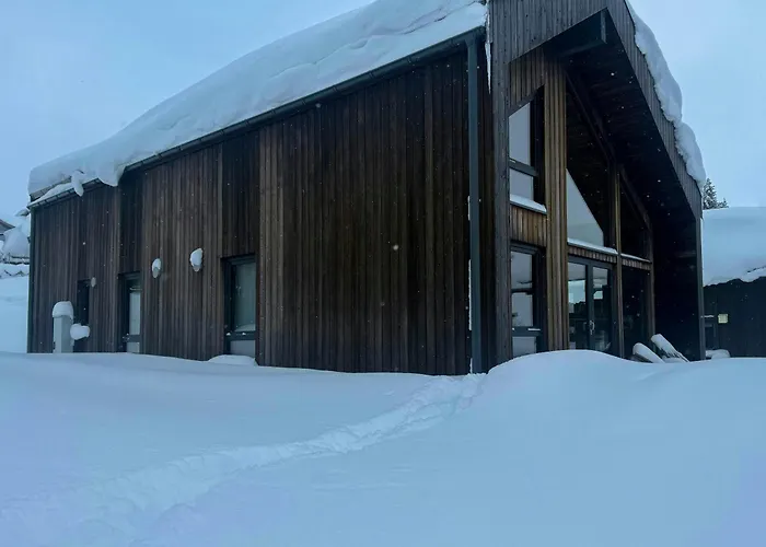 Modern With Mountain Views In Holiday home *